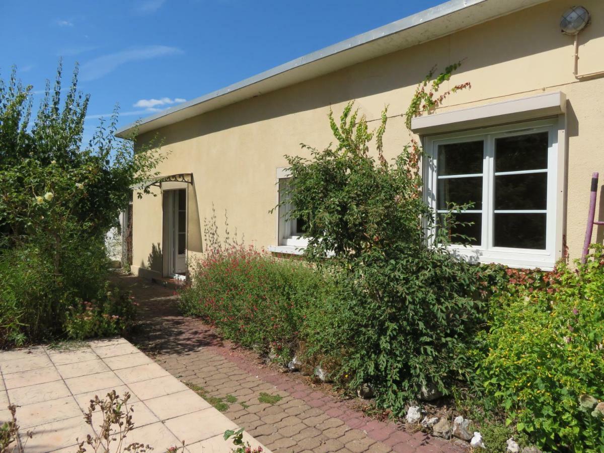 Gite La Pierre Qui Tourne Amboise Exterior foto